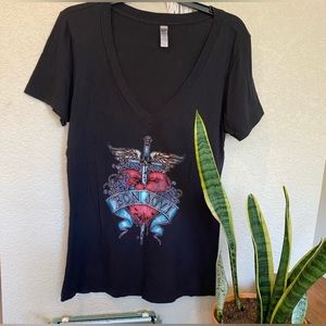 LAST CHANCE Bon Jovi Vintage Heart & Dagger Logo Tee - Size XL